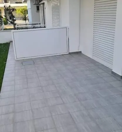 Studio Γιαννησ 公寓 尼欧波洛伊